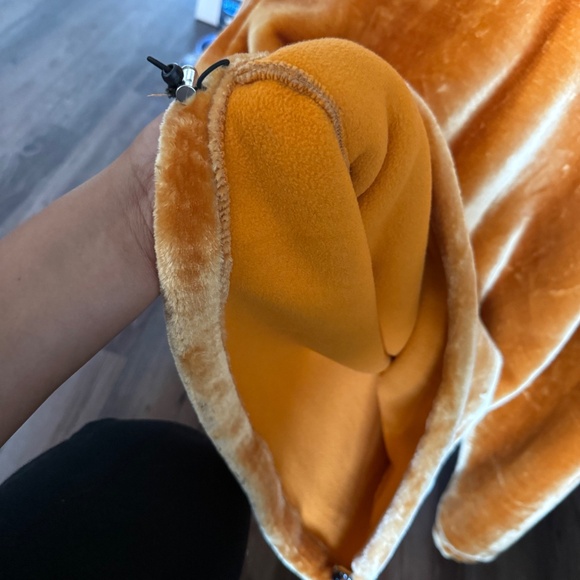 Cozy Hoodie - Picture 4 of 4